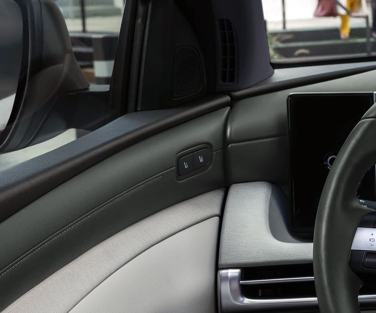 Driver’s seat integrated memory system