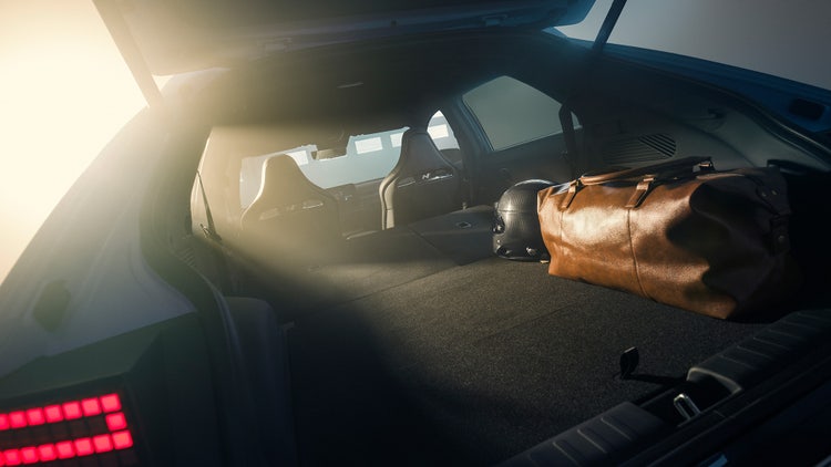 Hands-free smart power trunk