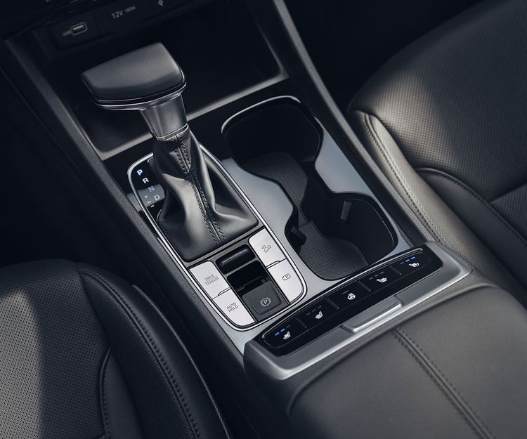 Wet 8-speed dual clutch transmission