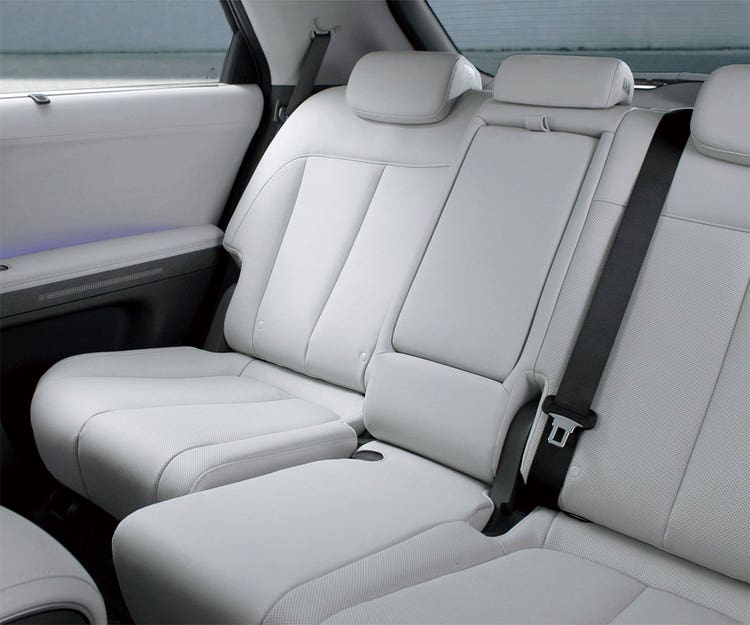 Sièges de la 2&lt;sup>e&lt;/sup> rangée divisés 60/40, inclinables et coulissants