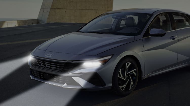 Assistance aux phares &amp;agrave; longue port&amp;eacute;e